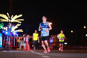 BIB: 8800, 44433
                            <button type="button" onclick="openModal(23024222)" class="btn btn-primary btn-sm float-right btn-popup" data-toggle="modal" data-target=".modal-high-quality">
                        <i class="fas fa-shopping-cart"></i> Add to Cart
                    </button>
                                            <button type="button" onclick="isThisMe(23024222, true)" class="btn btn-success btn-sm float-right btn-popup btn-isme hidden" data-toggle="tooltip" data-placement="bottom" title="นี่คือรูปของคุณใช่ไหม คลิกที่นี่เพื่อเอาเข้าอัลบั้ม">
                        <i class="fas fa-plus"></i> Add to album
                    </button>
                    <button type="button" onclick="isThisMe(23024222, false)" class="btn btn-warning btn-sm float-right btn-popup btn-isnotme hidden">
                        <i class="fas fa-ban"></i> Remove from album
                    </button>